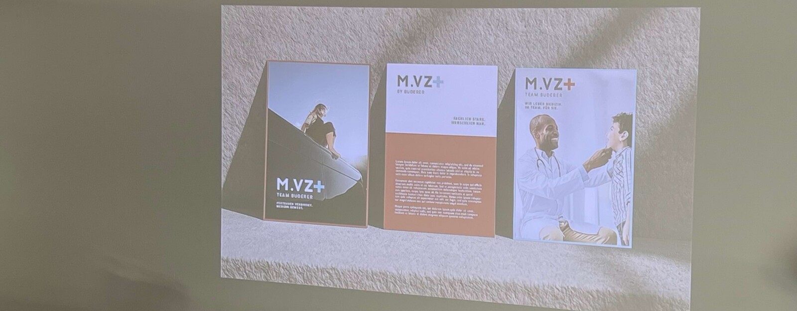 Impression von der Pr&auml;sentation w&auml;hrend dem Website-Workshop mit der Markenagentur f&uuml;r den Gesundheitsmarkt WHITEVISION.